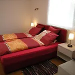 Vila Ema Apartments And Rooms